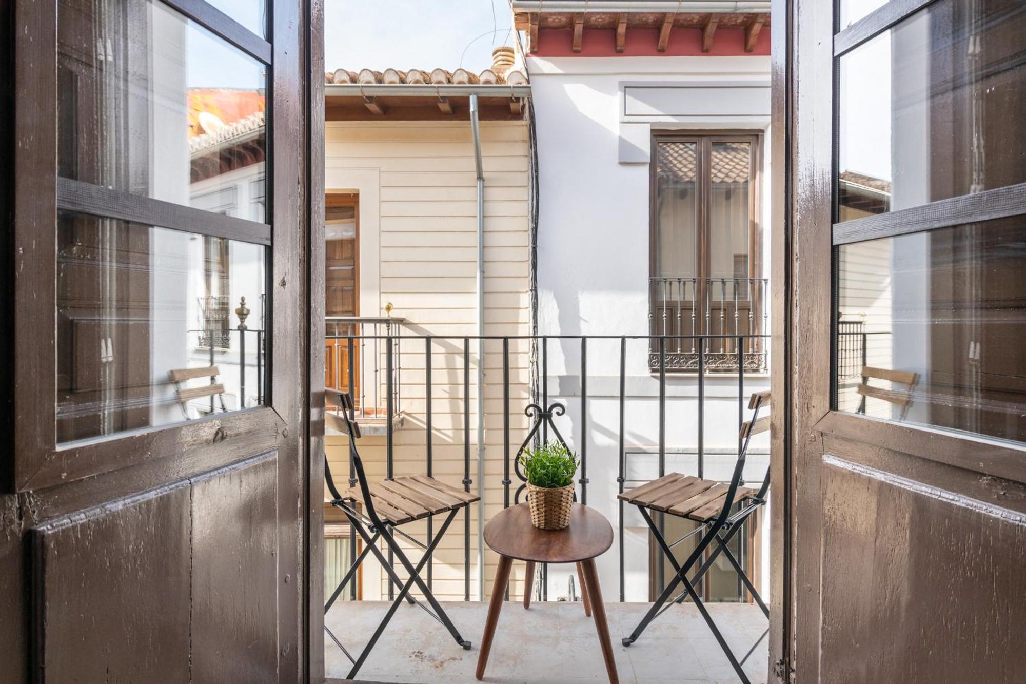 Apartamentos Luna Suites Palacio Dorita Granada Exteriör bild
